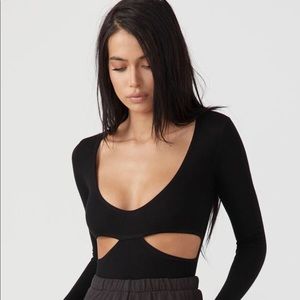 Joah Brown Cut out Top